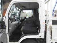 三菱ふそうキャンター平ボディ小型（2t・3t）[写真16]