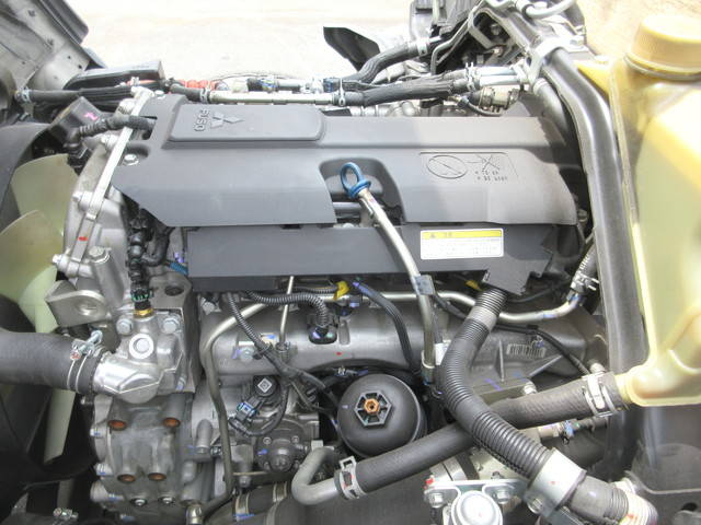 三菱ふそうキャンター平ボディ小型（2t・3t）[写真18]