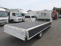 三菱ふそうキャンター平ボディ小型（2t・3t）[写真24]