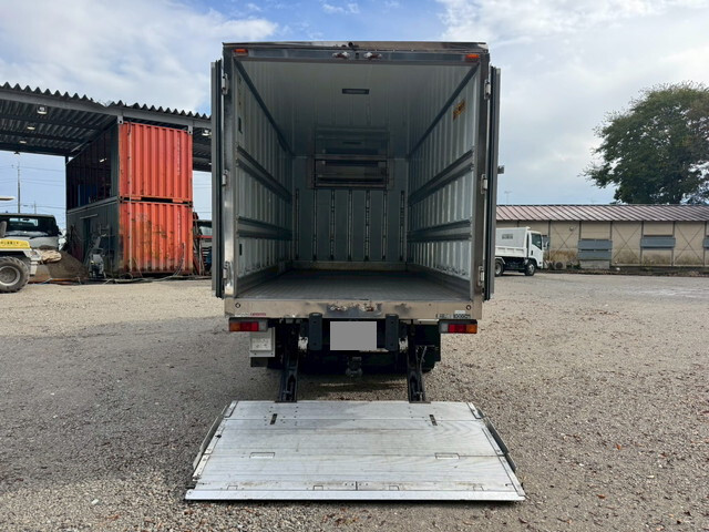 三菱ふそうキャンター冷凍車（冷蔵車）小型（2t・3t）[写真10]