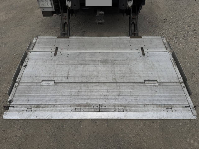 三菱ふそうキャンター冷凍車（冷蔵車）小型（2t・3t）[写真13]