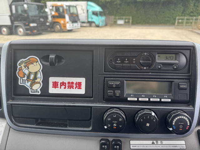 三菱ふそうキャンター冷凍車（冷蔵車）小型（2t・3t）[写真22]