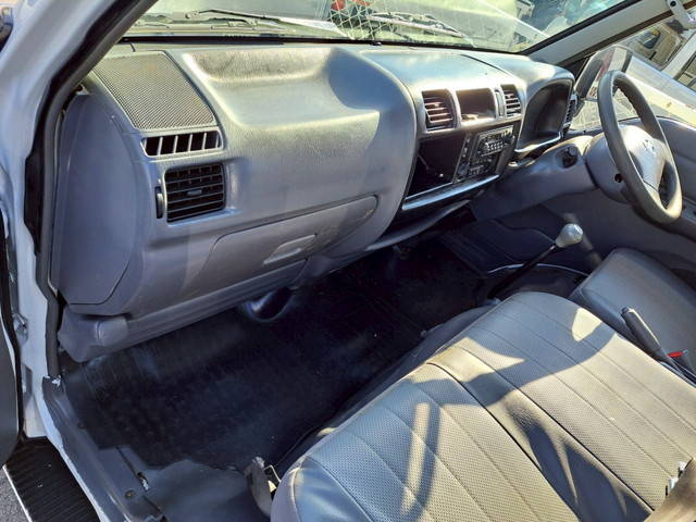 日産バネットダンプ小型（2t・3t）[写真10]