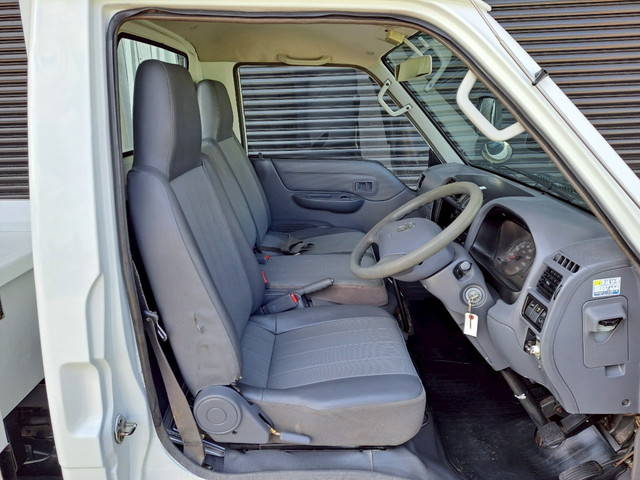 日産バネットダンプ小型（2t・3t）[写真12]