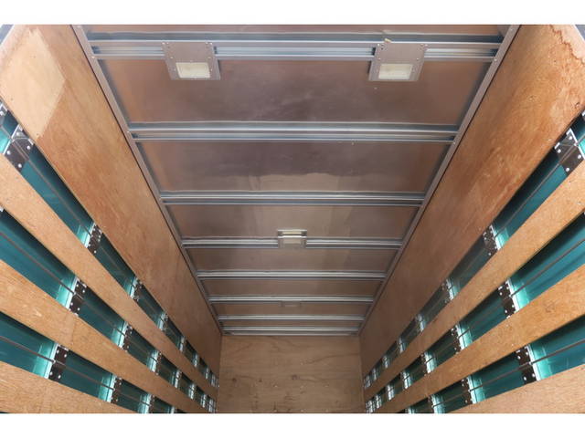 日野デュトロアルミバン小型（2t・3t）[写真11]