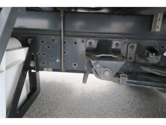 日野デュトロアルミバン小型（2t・3t）[写真22]