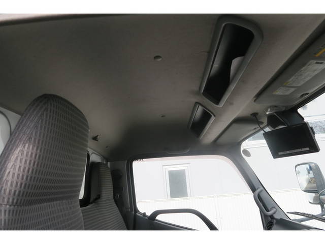 日野デュトロアルミバン小型（2t・3t）[写真30]