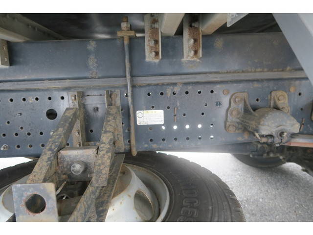 いすゞフォワードアルミバン中型（4t）[写真21]