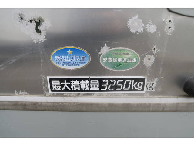 いすゞフォワードアルミバン中型（4t）[写真23]