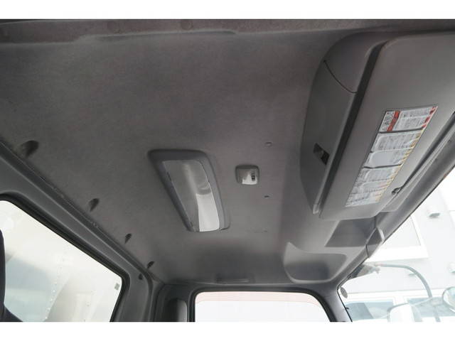 いすゞフォワードアルミバン中型（4t）[写真30]