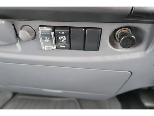 いすゞフォワードアルミバン中型（4t）[写真35]