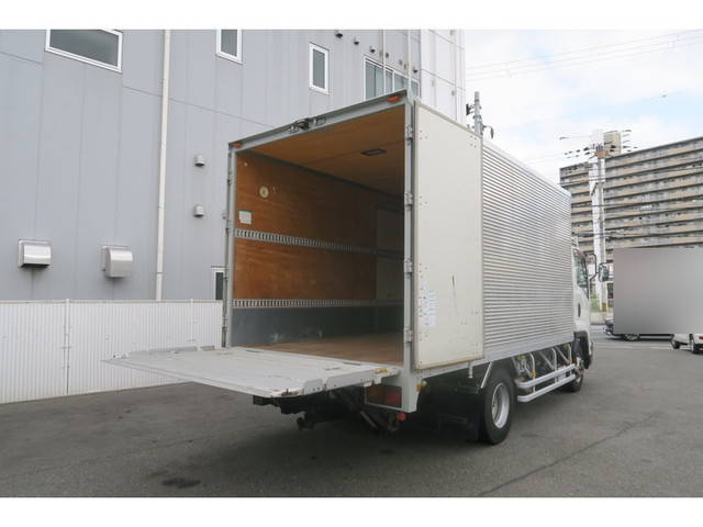 いすゞフォワードアルミバン中型（4t）[写真04]