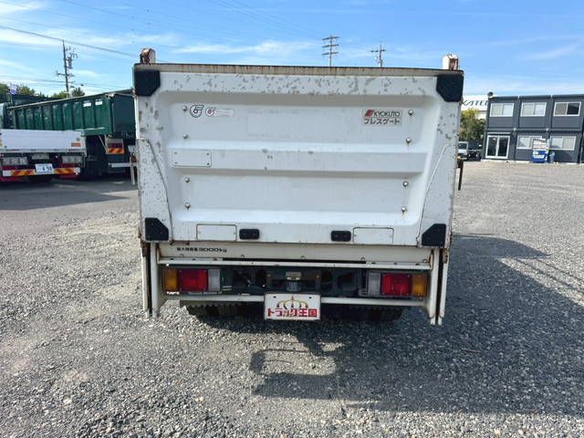 いすゞエルフ平ボディ小型（2t・3t）[写真10]