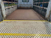 いすゞエルフ平ボディ小型（2t・3t）[写真12]