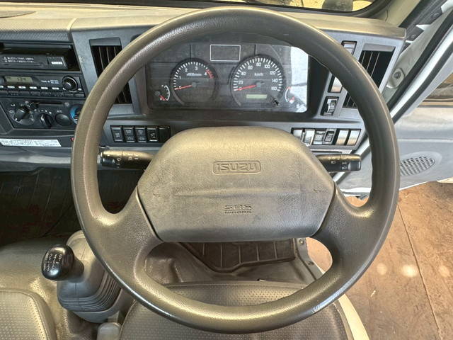 いすゞエルフ平ボディ小型（2t・3t）[写真35]