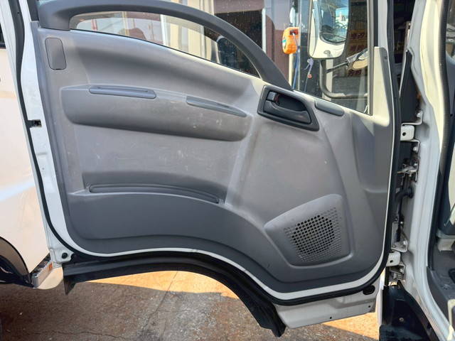 いすゞエルフ平ボディ小型（2t・3t）[写真26]