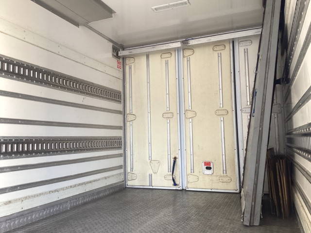 日野デュトロ冷凍車（冷蔵車）小型（2t・3t）[写真07]