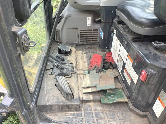 コマツユンボ（バックホー）[写真26]