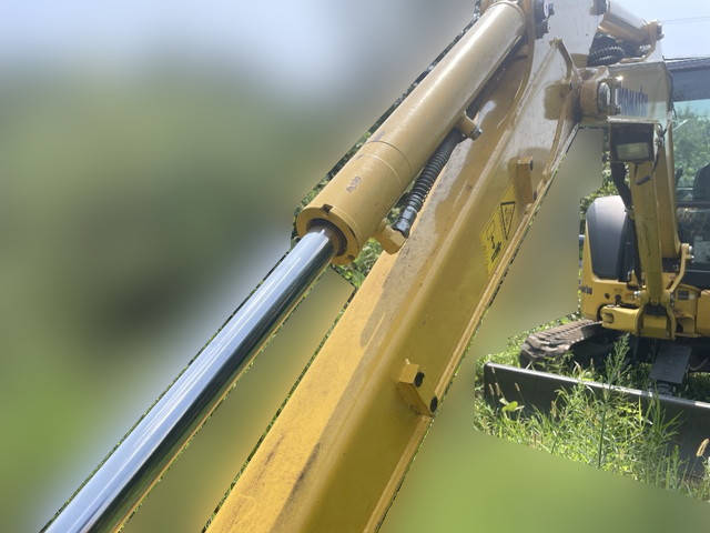 コマツユンボ（バックホー）[写真08]