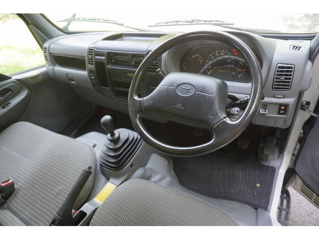 トヨタその他の車種平ボディ小型（2t・3t）[写真15]