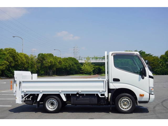 トヨタその他の車種平ボディ小型（2t・3t）[写真04]