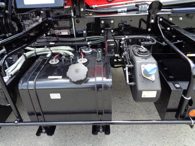 三菱ふそうファイターコンテナ専用車中型（4t）[写真14]