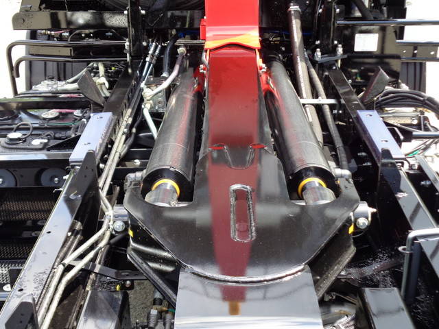 三菱ふそうファイターコンテナ専用車中型（4t）[写真18]