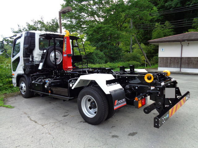 三菱ふそうファイターコンテナ専用車中型（4t）[写真02]