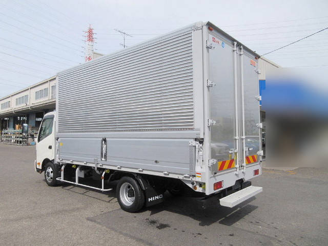 日野デュトロアルミウイング小型（2t・3t）[写真02]