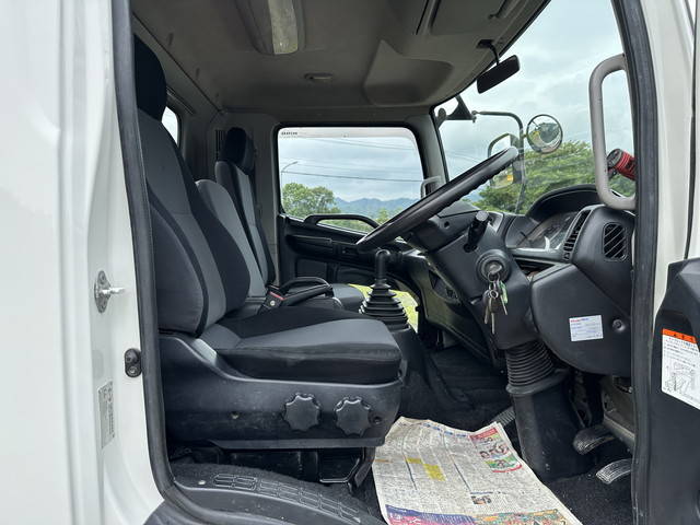 日野レンジャークレーン4段中型（4t）[写真31]