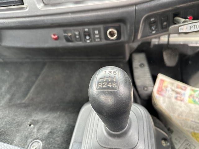 日野レンジャークレーン4段中型（4t）[写真34]