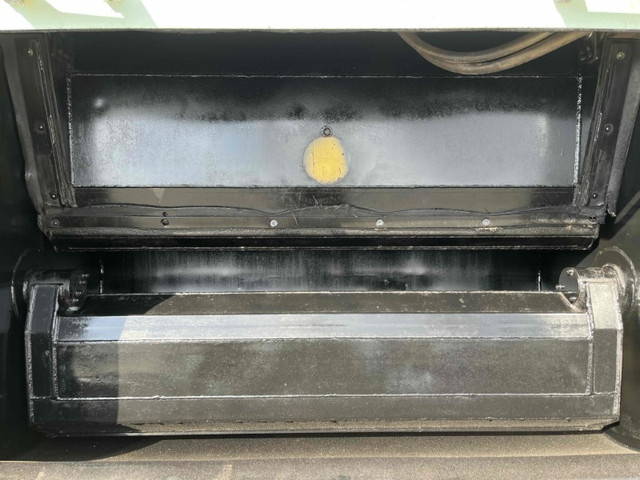 UDトラックスコンドルパッカー車（塵芥車）小型（2t・3t）[写真12]