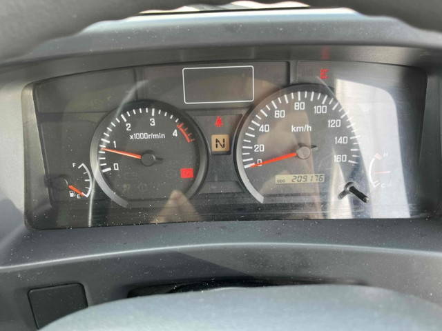 UDトラックスコンドルパッカー車（塵芥車）小型（2t・3t）[写真35]