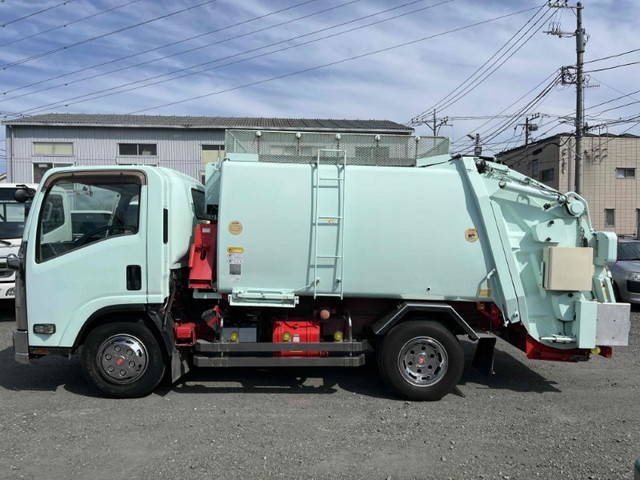 UDトラックスコンドルパッカー車（塵芥車）小型（2t・3t）[写真06]