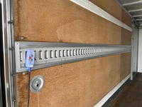 いすゞエルフアルミバン小型（2t・3t）[写真11]