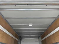 いすゞエルフアルミバン小型（2t・3t）[写真13]