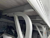 いすゞエルフアルミバン小型（2t・3t）[写真16]