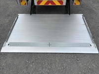 いすゞエルフアルミバン小型（2t・3t）[写真19]