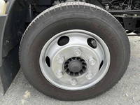 いすゞエルフアルミバン小型（2t・3t）[写真29]