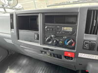 いすゞエルフアルミバン小型（2t・3t）[写真36]