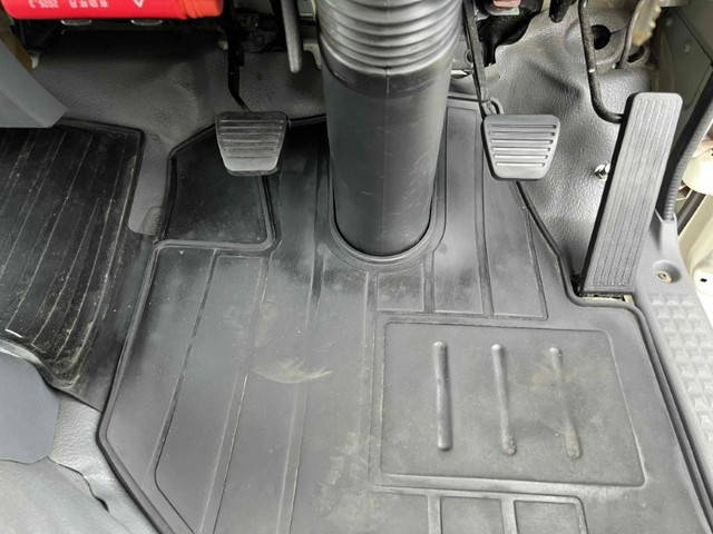 いすゞエルフアルミバン小型（2t・3t）[写真38]