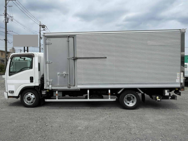 いすゞエルフアルミバン小型（2t・3t）[写真06]