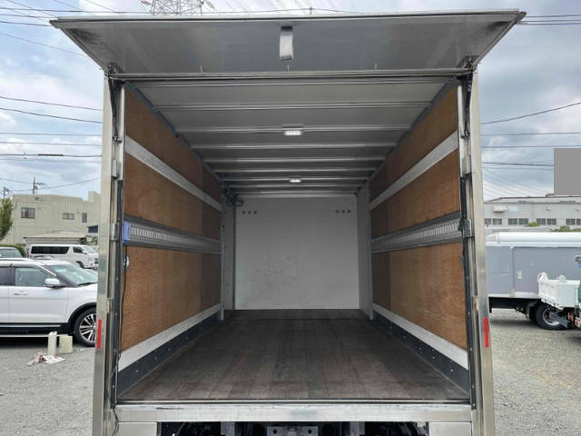 いすゞエルフアルミバン小型（2t・3t）[写真08]