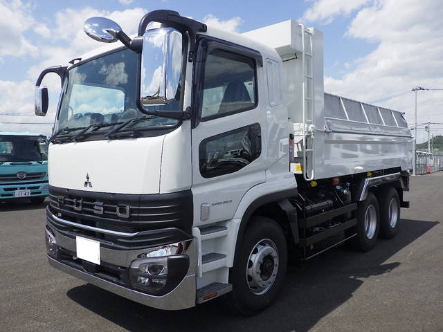 三菱ふそうスーパーグレートダンプ大型（10t）[写真03]