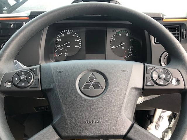 三菱ふそうスーパーグレートダンプ大型（10t）[写真32]