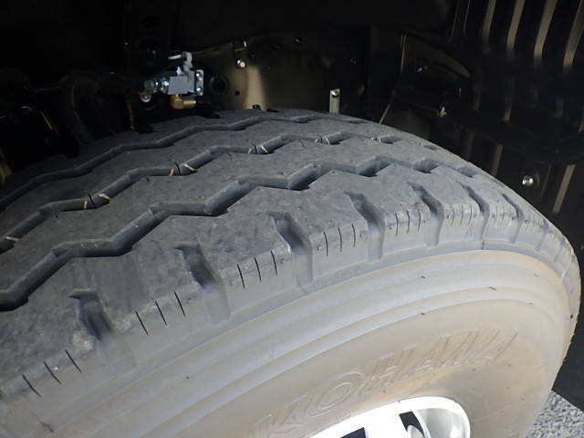 三菱ふそうスーパーグレートダンプ大型（10t）[写真37]