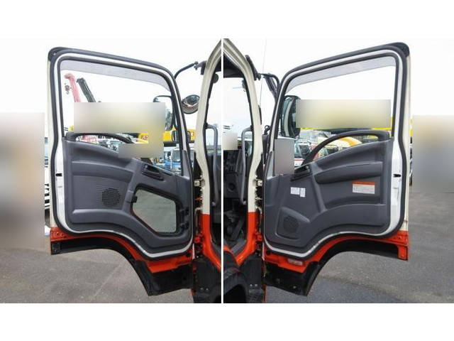 いすゞフォワードパッカー車（塵芥車）中型（4t）[写真34]