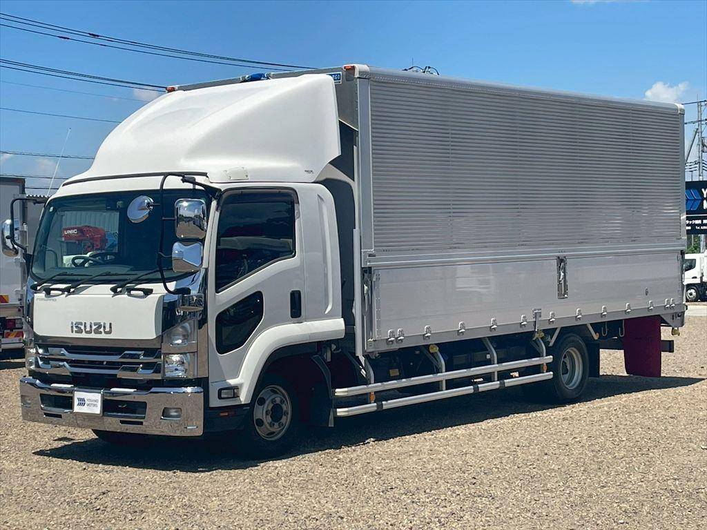 いすゞフォワードアルミウイング中型（4t）[写真01]