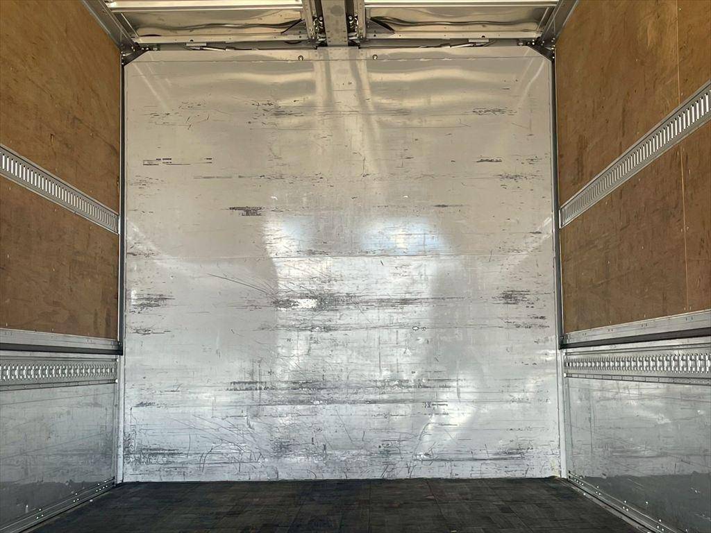 いすゞフォワードアルミウイング中型（4t）[写真07]