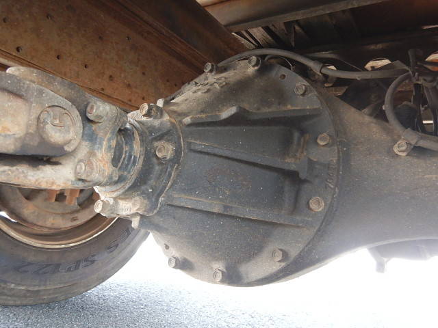 いすゞフォワードクレーン3段増トン（6t・8t）[写真08]